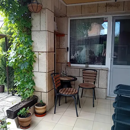 Nyaraló градина Aheloj