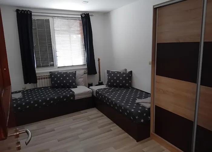 градина * Ахелой